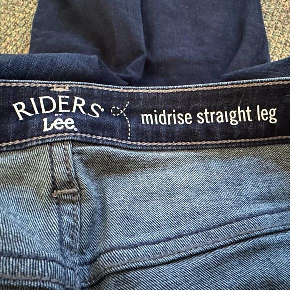 Riders Lee Midrise Straight Leg Dark Wash Jeans, Size 14P, Pre-owned - Picture 4 of 6